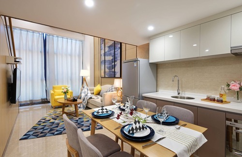 Zhujiang New Town Apartment | Ideal Royal Star Apartment in Central City with Key Amenities