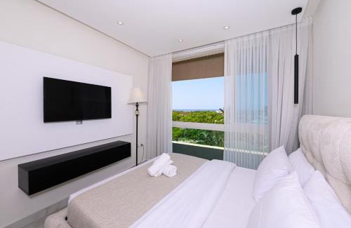Caesarea Apartment | Elegant Suite Marina Caesarea with Ocean Views & Private Pool
