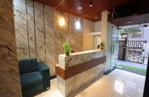 Taj Ganj House | Experience the Royal Taj Homestay: Rated 10/10 with Breakfast