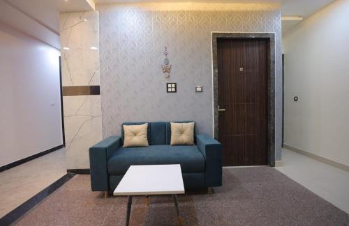 Taj Ganj House | Experience the Royal Taj Homestay: Rated 10/10 with Breakfast