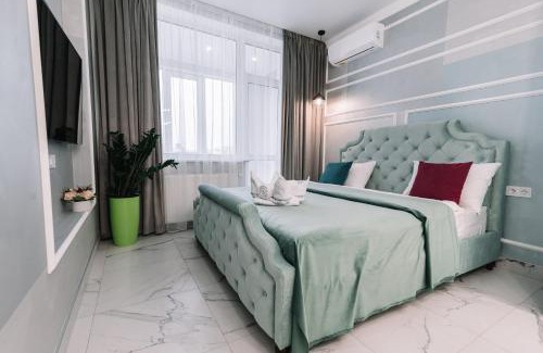 Kyiv Apartment | Elegant Royal Tower VIP Smart Apartments - Family-Friendly Stay