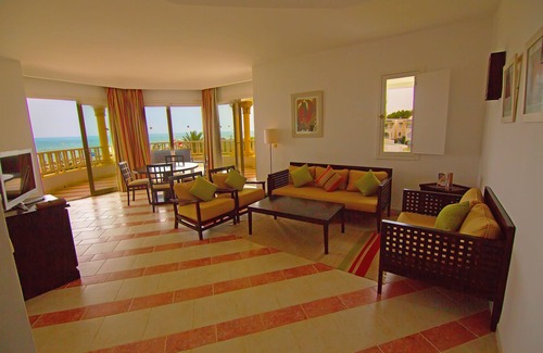 Yasmine Hotel | Relax at Golden Tulip Taj Sultan Resort with Ocean Views