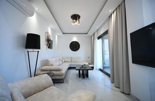 Karyofyto Villa | Experience Oceanfront Bliss at Royal View Villas