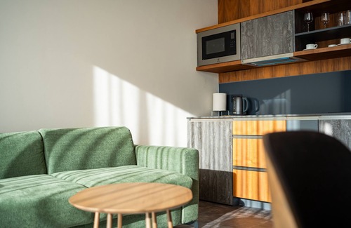 Maly Slavkov Resort | Welcoming Royal Village: Family-Friendly Escape Awaits