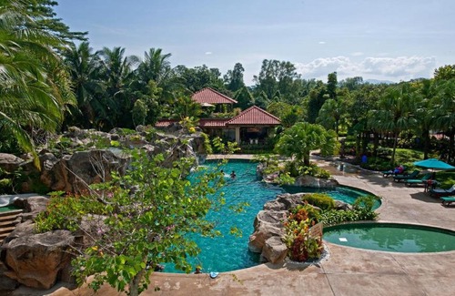Kampung Tekir Hotel | Relax at Royale Chulan Seremban with Oceanfront Views