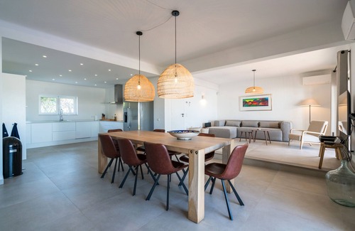 Colinas Verdes Villa | Explore Royale en Luxe Villa with Ocean Views & Private Pool