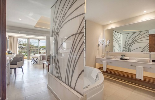 Orange Bay Resort | Discover Hideaway at Royalton Negril - Adults Only Oasis