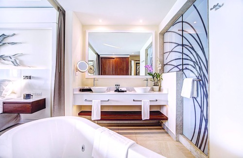Orange Bay Resort | Discover Hideaway at Royalton Negril - Adults Only Oasis