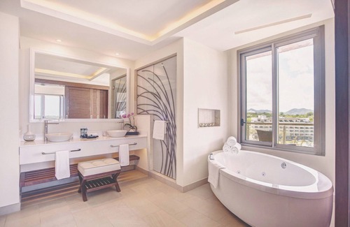 Cap Estate Resort | Indulge at Royalton Saint Lucia: All-Inclusive Retreat Awaits