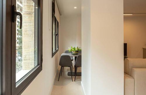 Jaen Apartment | Top-Rated Royar Apartamentos: Family-Friendly Retreat