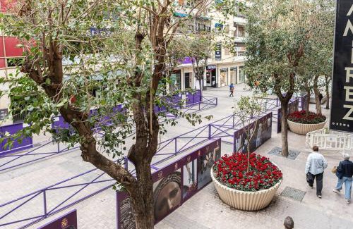 Jaen Apartment | Top-Rated Royar Apartamentos: Family-Friendly Retreat