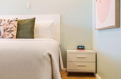 West Tamworth Hotel | Pet-Friendly Roydons Motor Inn with Oceanfront Views