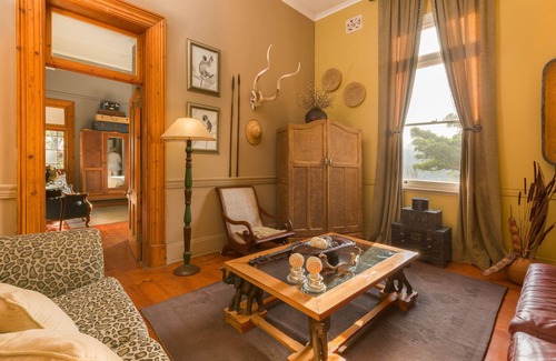 Port Shepstone Bed & Breakfast | Cozy Royston Hall Guesthouse with Pool & Restaurant