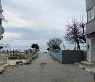 Buyukcekmece Apartment | Relax at Rozana: Private Beach and Ocean View Getaway
