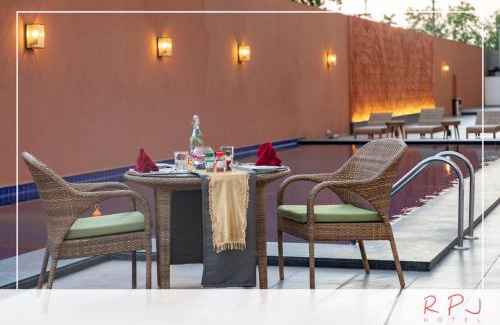 Rajkot Hotel | Cozy RPJ Hotel Rajkot with Pool and Ocean Views
