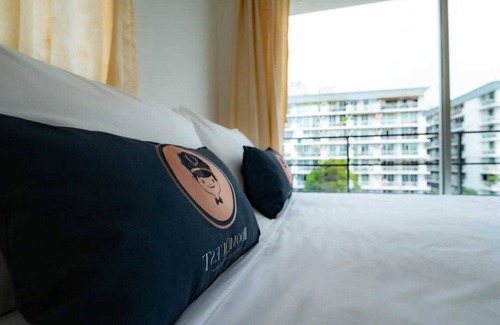 Khlong Toei Hotel | Budget-Friendly RoomQuest Bangkok Sukhumvit 50 with Breakfast