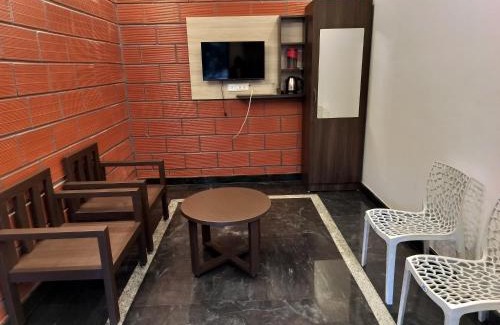 Yelagiri House | RR inn