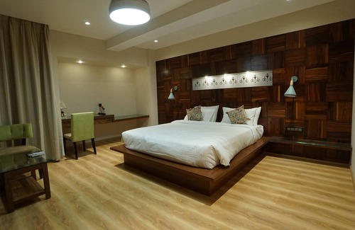 Akola Hotel | RS Exclusive: Fine Dine & Family-Friendly Amenities