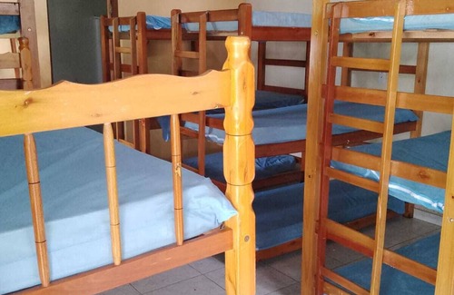 Itanhaem Hotel | Discover Rua Célso Aíres da Cunha with Pool & Family Amenities