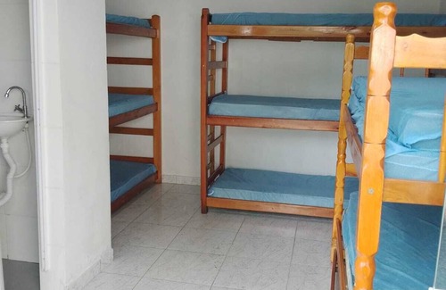 Itanhaem Hotel | Discover Rua Célso Aíres da Cunha with Pool & Family Amenities