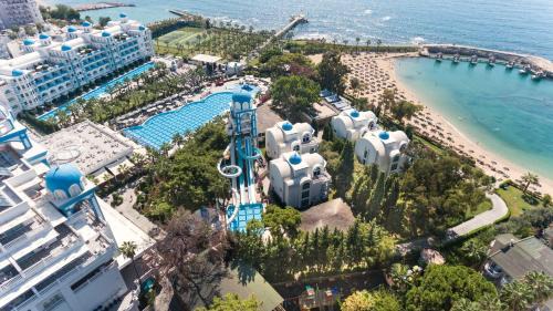 Avsallar Hotel | Rubi Platinum Spa Resort & Suites: Oceanfront Bliss Awaits