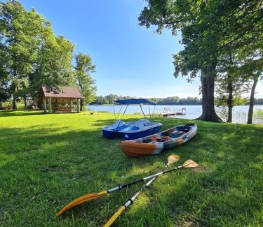 Anyksciai House | Idyllic Rubikių Meldynas: 4-Star Beachfront Retreat
