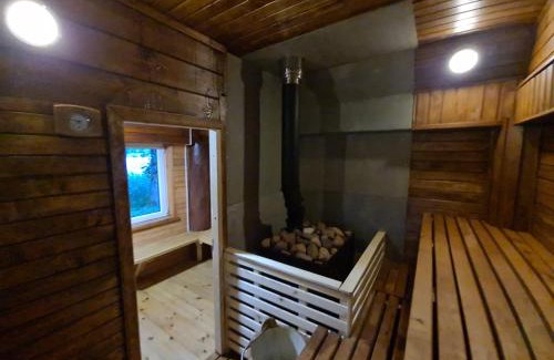Anyksciai House | Idyllic Rubikių Meldynas: 4-Star Beachfront Retreat