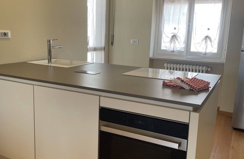 Alba Apartment | Discover Rubina Home: Family-Friendly Stay with Breakfast