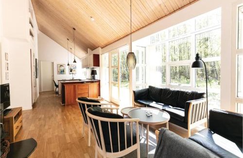 Hasle House | Relax at Rubinsøen Skovhuse - Pet Friendly & Family Ready