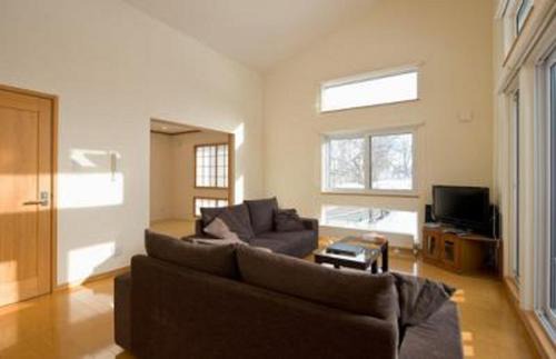 Hirafu Ski Chalet | Ruby Chalet: Guest Rated 10/10 with Family-Friendly Perks