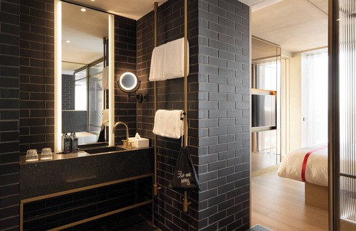 Amsterdam East Hotel | Discover Ruby Emma Hotel Amsterdam: Eco-Friendly Comfort