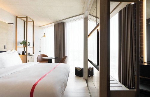 Amsterdam East Hotel | Discover Ruby Emma Hotel Amsterdam: Eco-Friendly Comfort