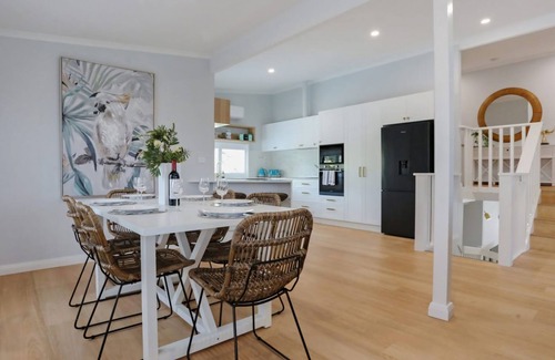 Merimbula House | Ruby Moon - Pet Friendly!