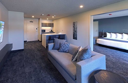 Logan Hotel | Discover Ruby River Hotel: Eco-Friendly with Pool & Spa