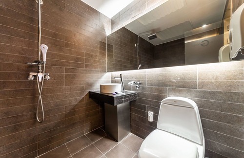 Jung-gu Hotel | Comfortable Ruby Tourist Hotel Wolmido with Breakfast & Access