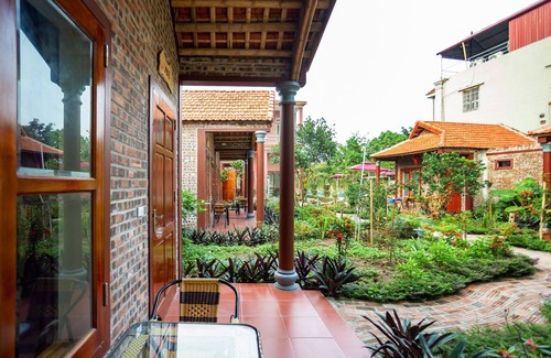Hoa Lu Apartment | Experience Rubyhomestay: 4-Star Ocean View Retreat