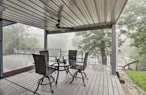 Boswell House | Inviting Rubys Landing Cottage: Deck & River Views Await
