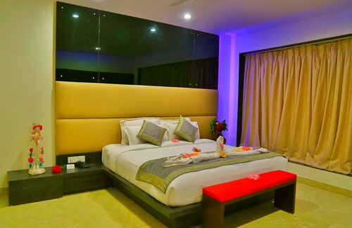 Bharatpur Hotel | Relax at Rubystone Shiv Vilas Palace with Great Amenities