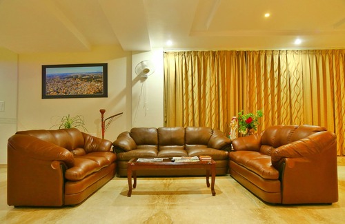 Bharatpur Hotel | Relax at Rubystone Shiv Vilas Palace with Great Amenities