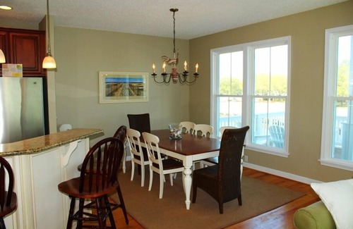 Manteo House | Canal-Front Retreat at Rudder Village in Pirate's Cove