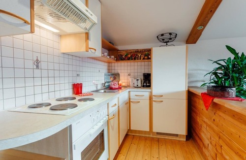 Zirl Apartment | Experience Rudi by Monicare: Breathtaking Views Await