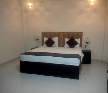 Varanasi Bed & Breakfast | Rudraksh Paradise