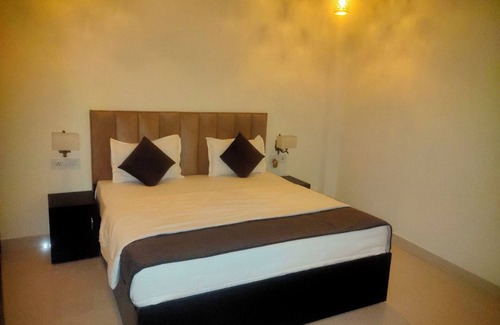 Varanasi Bed & Breakfast | Rudraksh Paradise