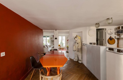 Quartier des Invalides Apartment | Experience Rue de Champagny with Family-Friendly Amenities