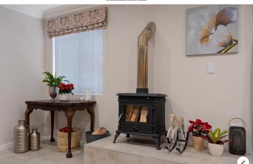 Dullstroom Apartment | Experience Rueby’s Apartment 101: Pet Friendly & Rated 10/10