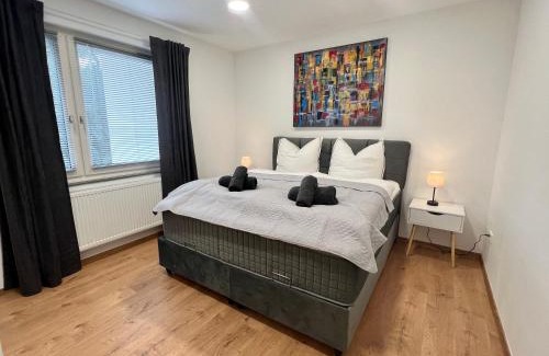 Ruettenscheid Apartment | Highly Rated RUEHOME - A Unique Stay Awaits You!