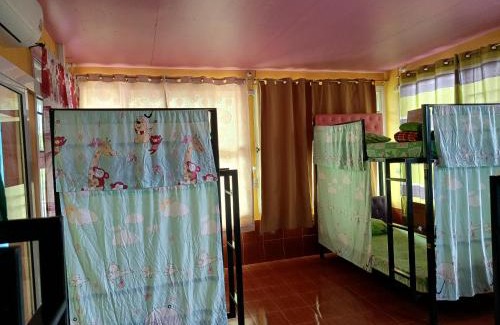 Sukhothai House | Budget-Friendly RuengsriSiri Guesthouse with Kid-Friendly Amenities