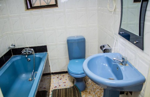 Lusaka Cabin | Budget-Friendly Stay at Rugems Executive Lodge with Breakfast