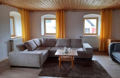 Pfarrkirchen im Muehlkreis House | Relaxation Awaits: Family & Pet-Friendly Retreat