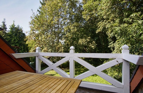 Bergen auf Ruegen Apartment | Tranquil Retreat in the Heart of Rügen - Gutshaus Silvitz